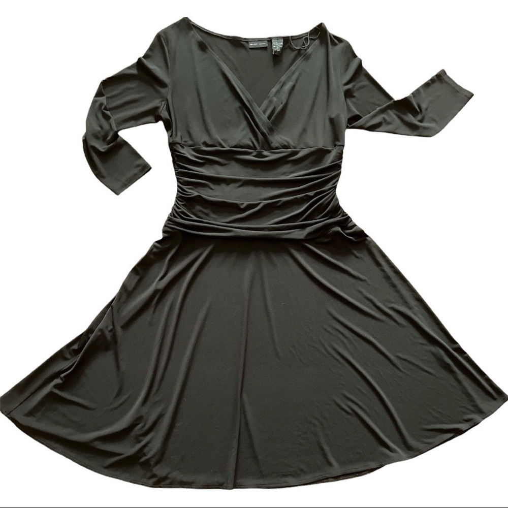 NEW YORK & COMPANY fit & flair black midi dress Size L